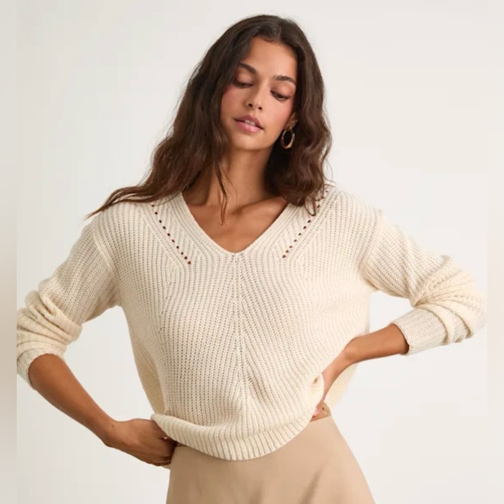 Lulu's Cream V-Neck Sweater
